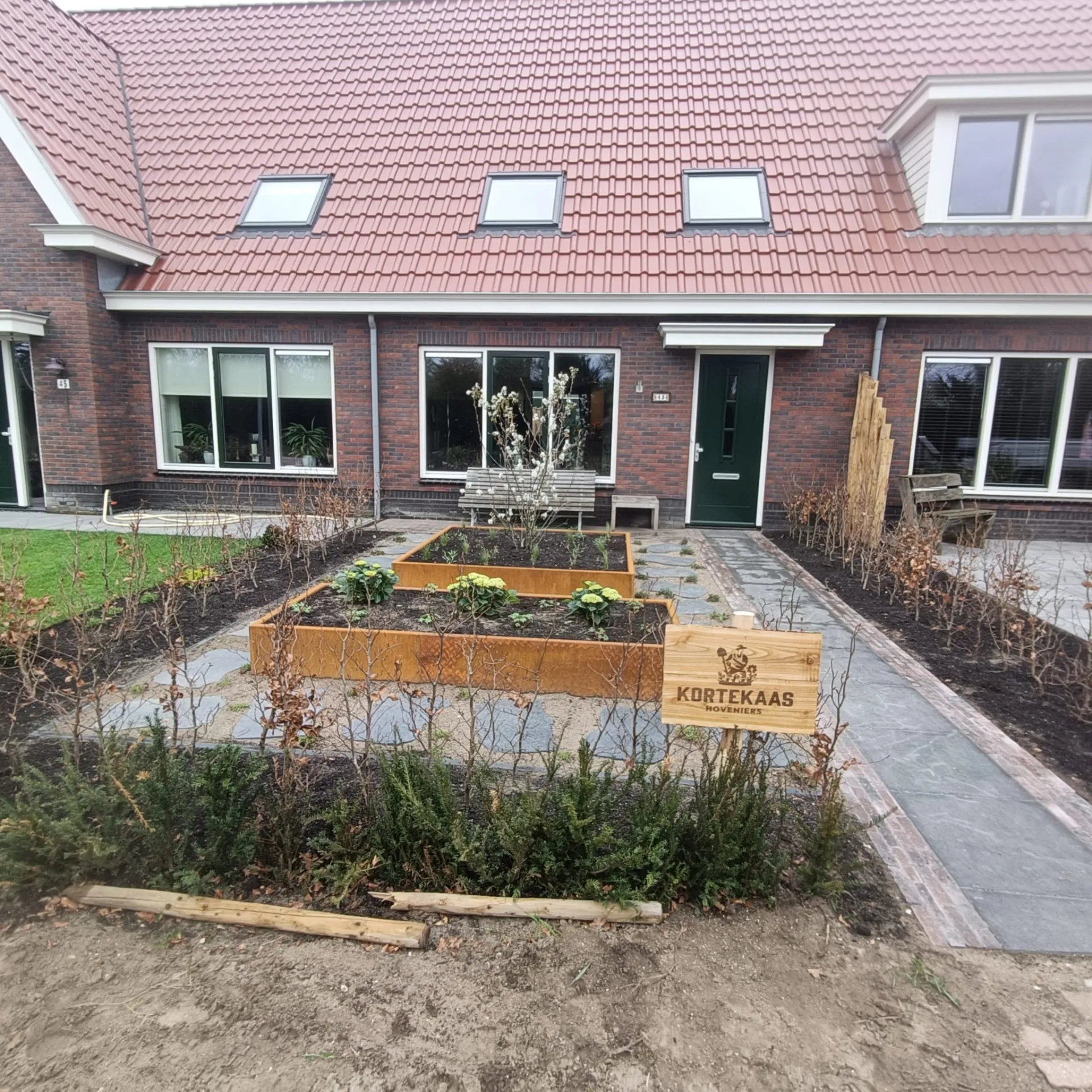 Tuin aanleg Limmen – Stap 3 Nieuwbouwtuin in Limmen door Kortekaas Hoveniers in de IJmond
